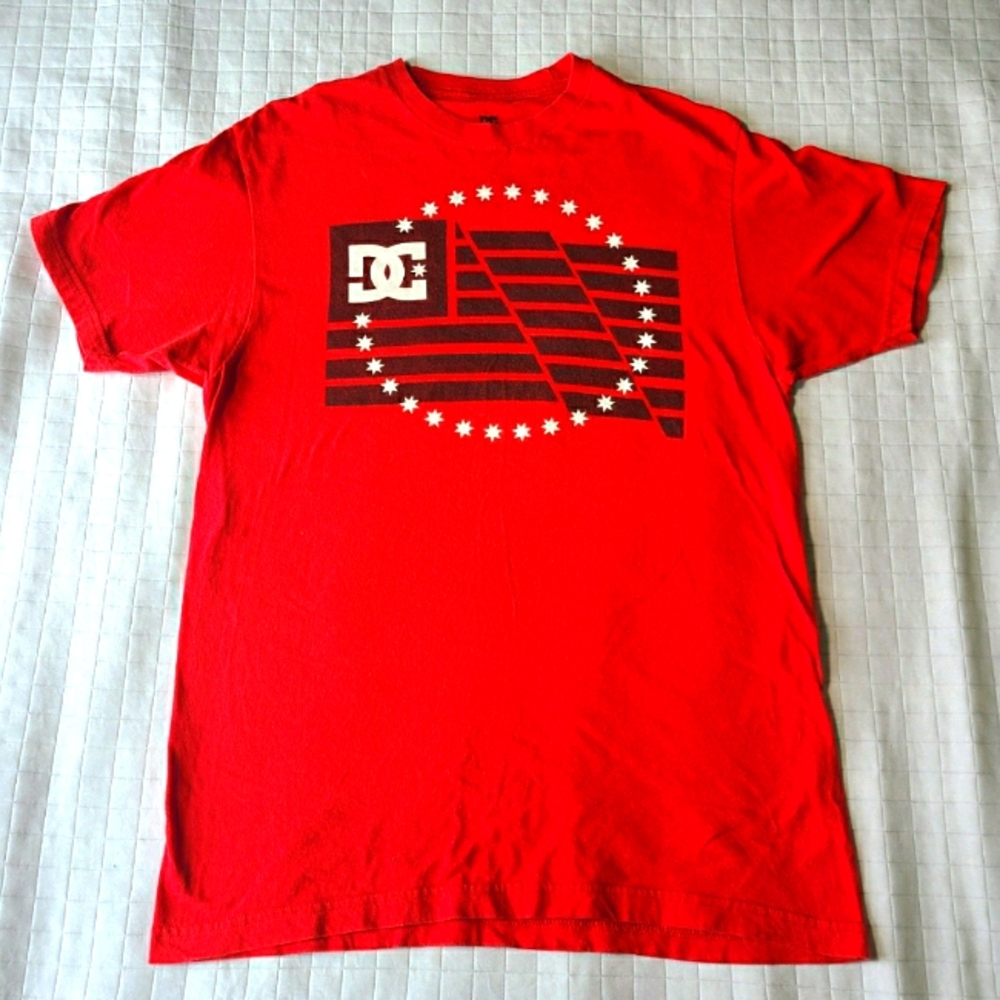 ⚡3/25$ DC shoe company flagship tee